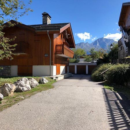 Chalet Familial Cosy Pour 8 Pers. Pres Des Pistes Et Commodites A Courchevel Le Praz - Fr-1-568-44 Villa Exterior photo